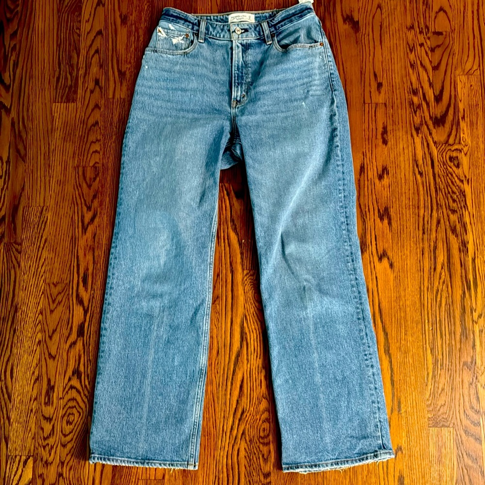 Abercrombie & Fitch The 90’s Relaxed Jeans High Rise size 29